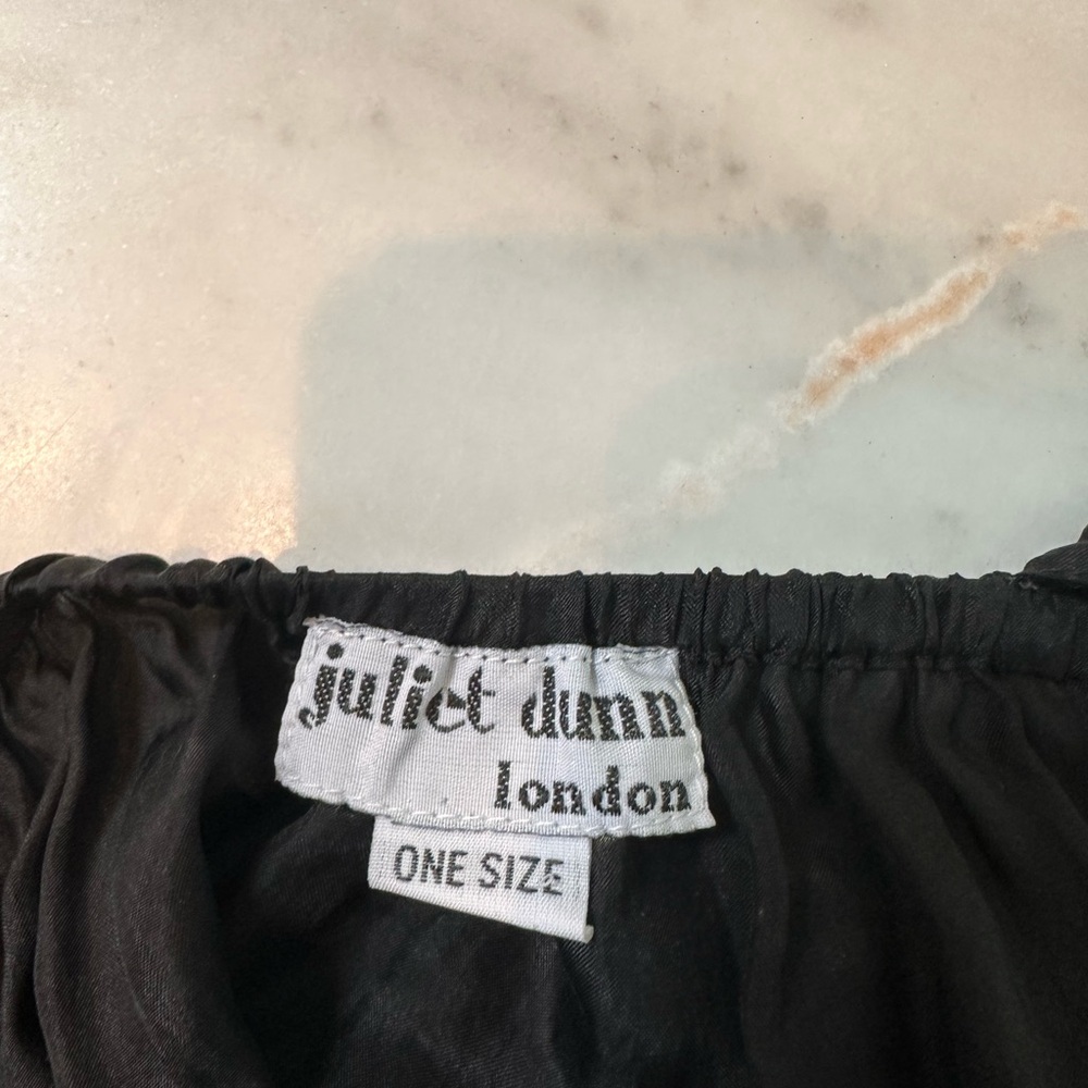 Juliet Dunn Black Dress with White Embroidery - Picture 4 of 7